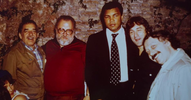 Gianni Minà (a destra), al suo fianco Robert De Niro, poi Mohamed Alì, Sergio Leone e Gabriel García Márquez