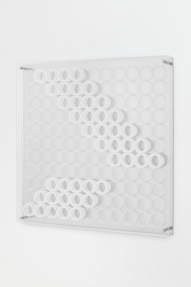 HELGA PHILIPP, Objekt O31, 1970-1972, plexiglas, metallo specchiato, 60x60x8,5 cm