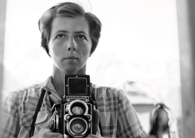 Vivian Maier, Self-portrait, 1959 ©Estate of Vivian Maier, Courtesy of Maloof Collection and Howard Greenberg Gallery, NY (particolare)