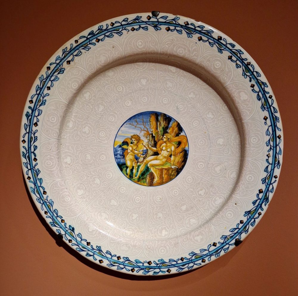 Bianco sopra bianco Plate, Faenza, 1536, Julius Bohler - TEFAF 2023