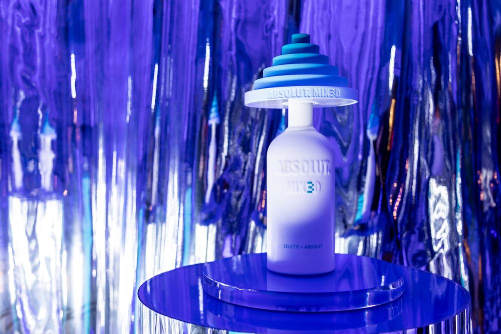 ABSOLUT, Seletti x Absolut Born To Mix3D, Set up, saywho