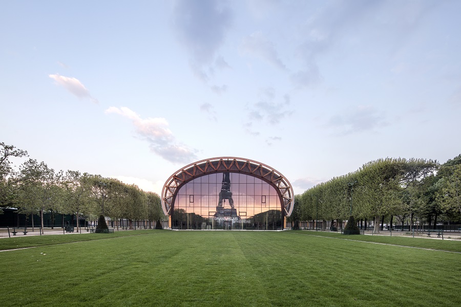 Grand Palais Éphémère, Paris ©Patrick Tourneboeuf pour la Rmn – GP, 2021 architecte Jean-Michel Wilmotte