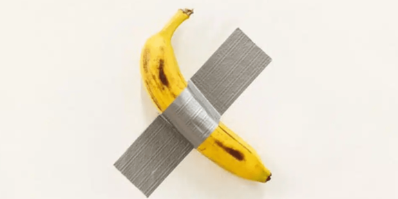 Comedian, la celebre banana by Maurizio Cattelan
