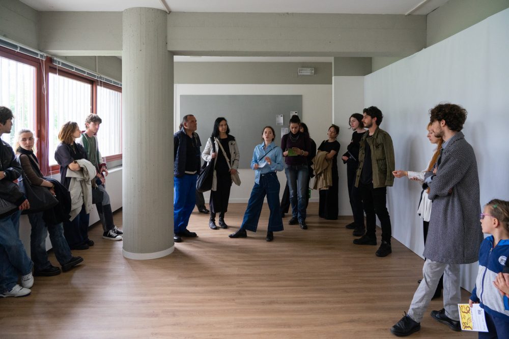 Presentazione della mostra Osmotopie. Architetture immateriali durante Ecologia (A)sociale, Mestre, 2023. Foto Marco Reghelin