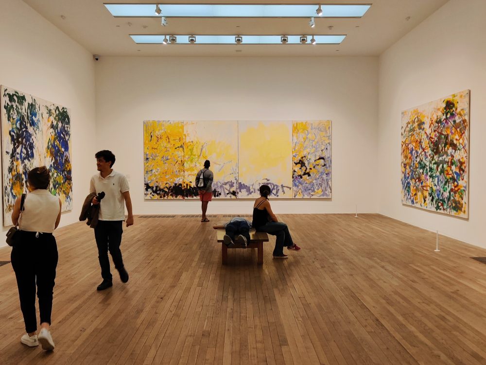 La sala numero 11 della Tate Modern, ora occupata dalle opere di Joan Mitchell. Foto ArtsLife