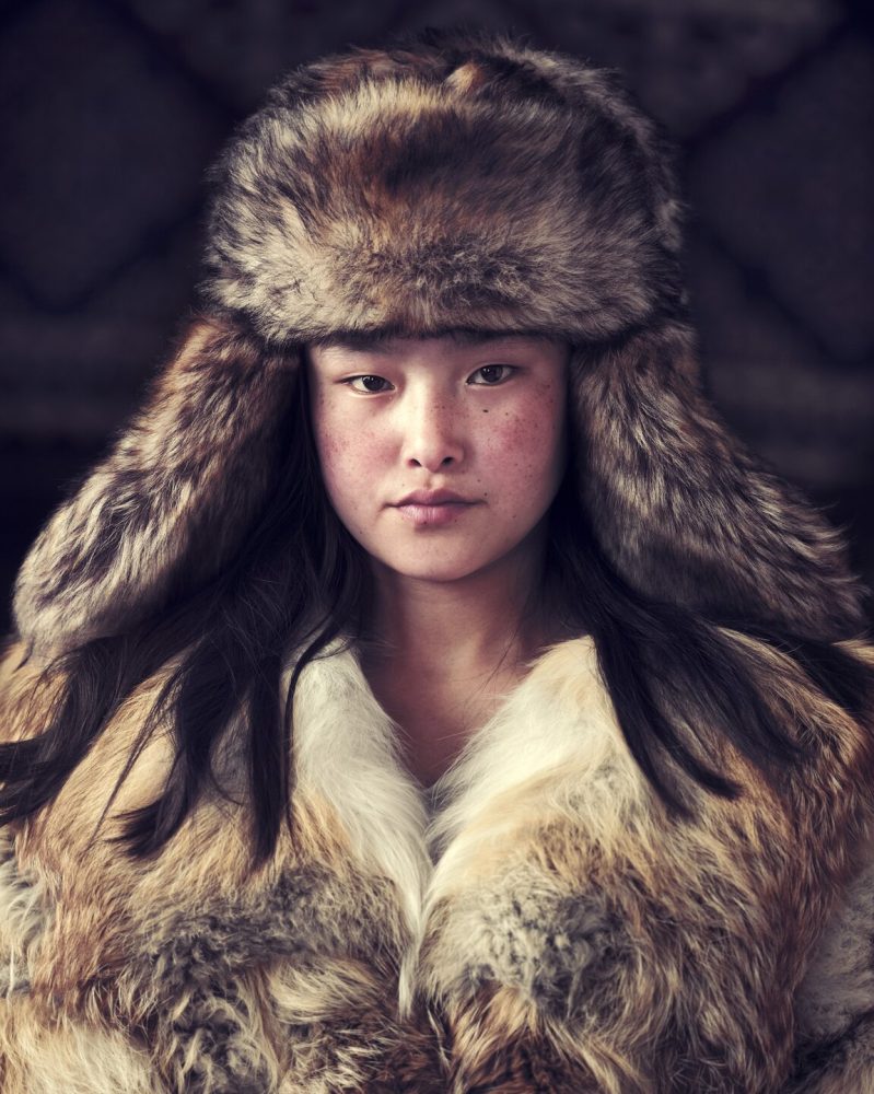 Jimmy Nelson, Meruert Kazakh Sagsai Bayan lgii, province Mongolia, 2017 © Jimmy Nelson B.V