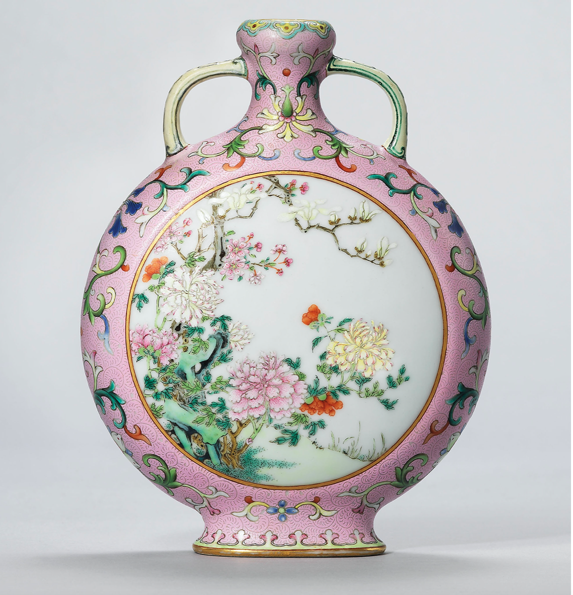 Il significato dei fiori nelle porcellane cinesi? Ce lo rivela Christie’s attraverso le straordinarie ceramiche passate in asta