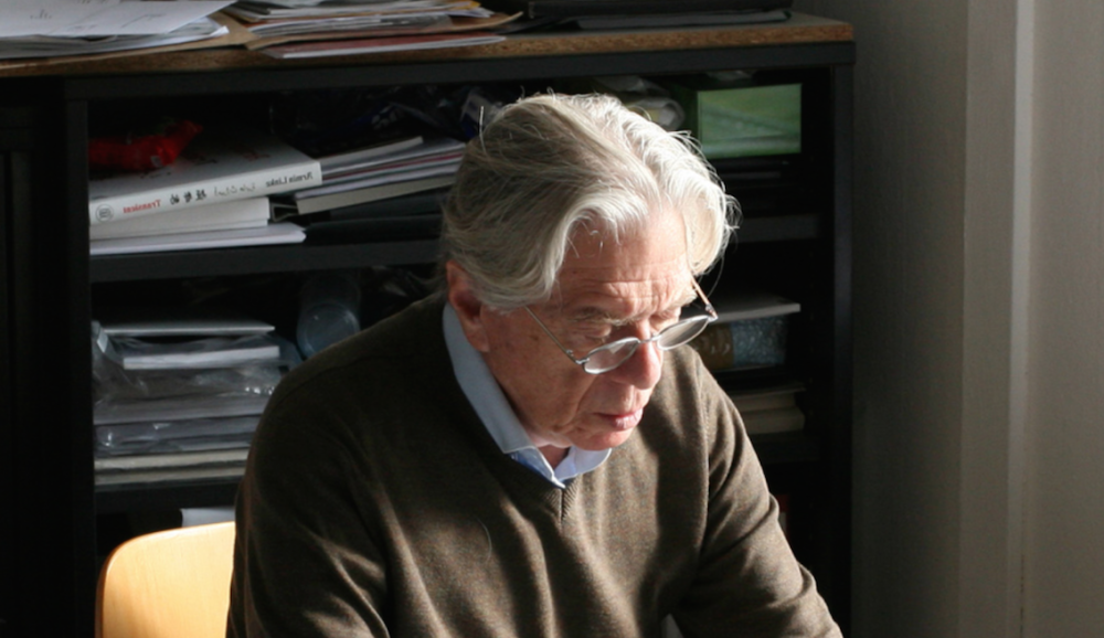 Zvi Hecker