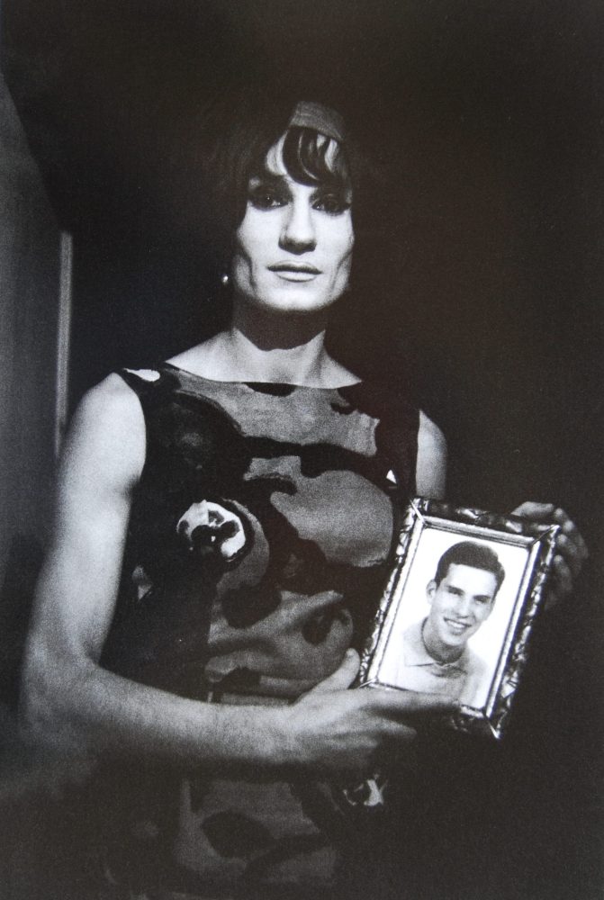 Lisetta Carmi, I travestiti, Dalida, 1965-1967 © Martini & Ronchetti, Courtesy Archivio Lisetta Carmi