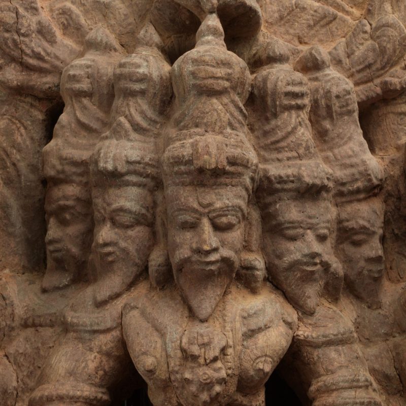 Dettaglio di pannello da carro processionale raffigurante il “Creatore di tutto” architetto dell’universo. 52×23×13,5 cm India meridionale. Tamil Nadu, XVIII-XIX sec. ©FCM/MUSEC, Lugano