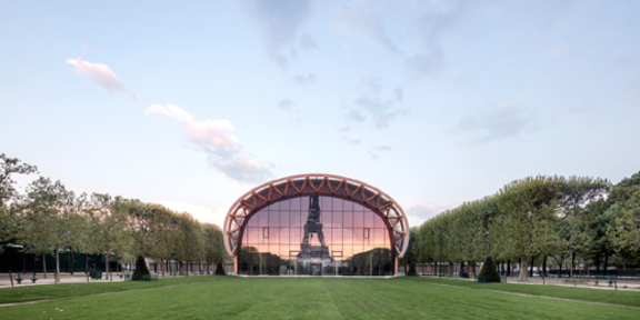 La sede di Paris Photo, le Grand Palais Éphémère, 2021 © Réunion des musées nationaux – Grand Palais © Patrick Tourneboeuf-Tendance Floue