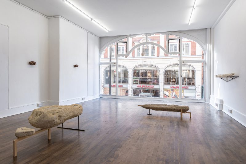 Francesco Pacelli, Stones and Stars and Spells, installation view, © DES BAINS London, ph credits Studio Adamson.