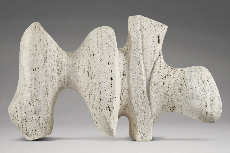 HENRY MOORE (1898-1986) Animal Form travertine Conceived and carved in 1969. Estimate: $1,000,000-1,500,000