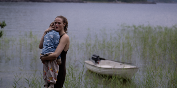 Un frame di Handling the Undead (2024) di Thea Hvistendahl