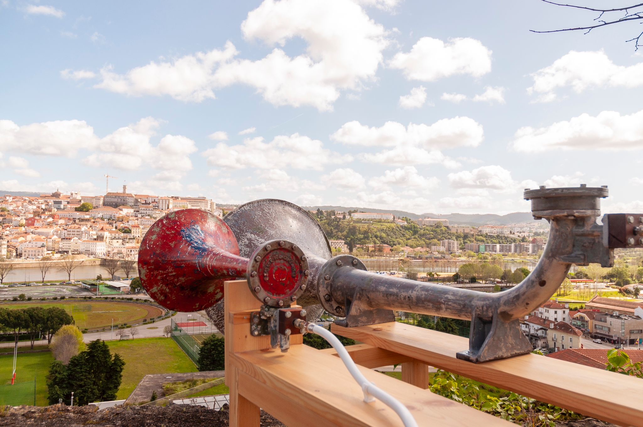 Storie d’utopie e altre surrealtà: benvenuti alla quinta Biennale di Coimbra