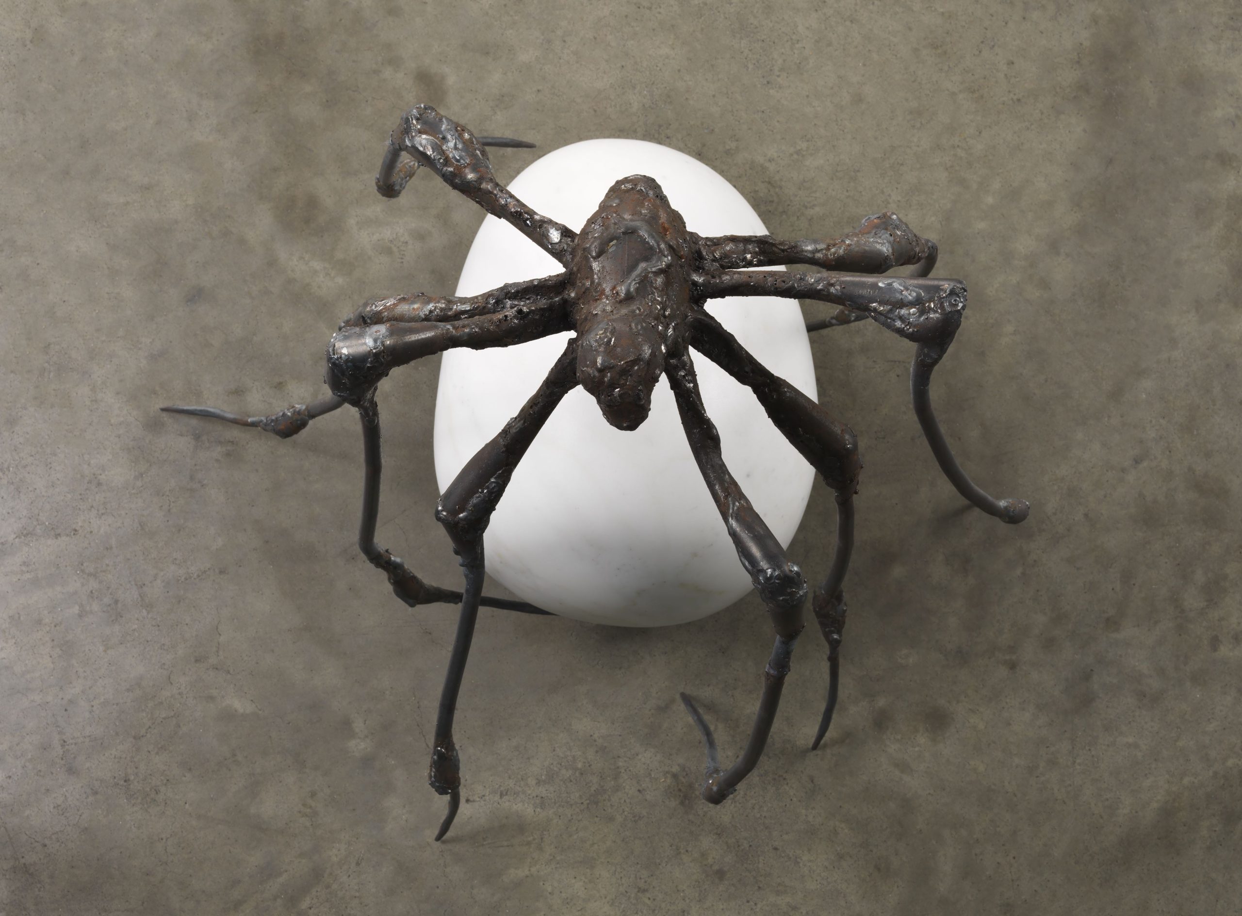 La magia del perturbante nell’universo di Louise Bourgeois, a Firenze