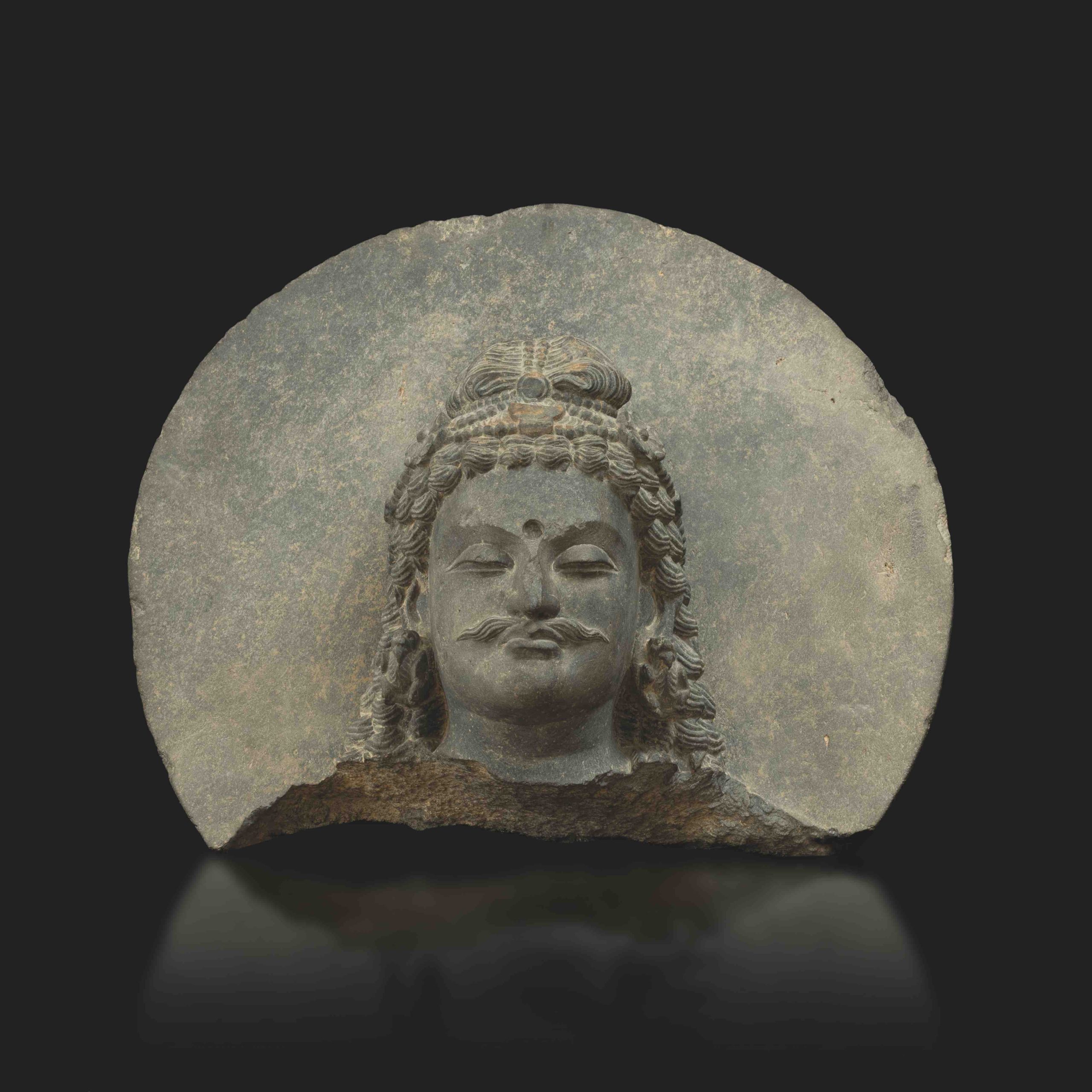 Capolavori Gandhara, Buddha in bronzo e porcellana bianco e blu cinese: il magnifico catalogo di Fine Asian Works of Art di Cambi