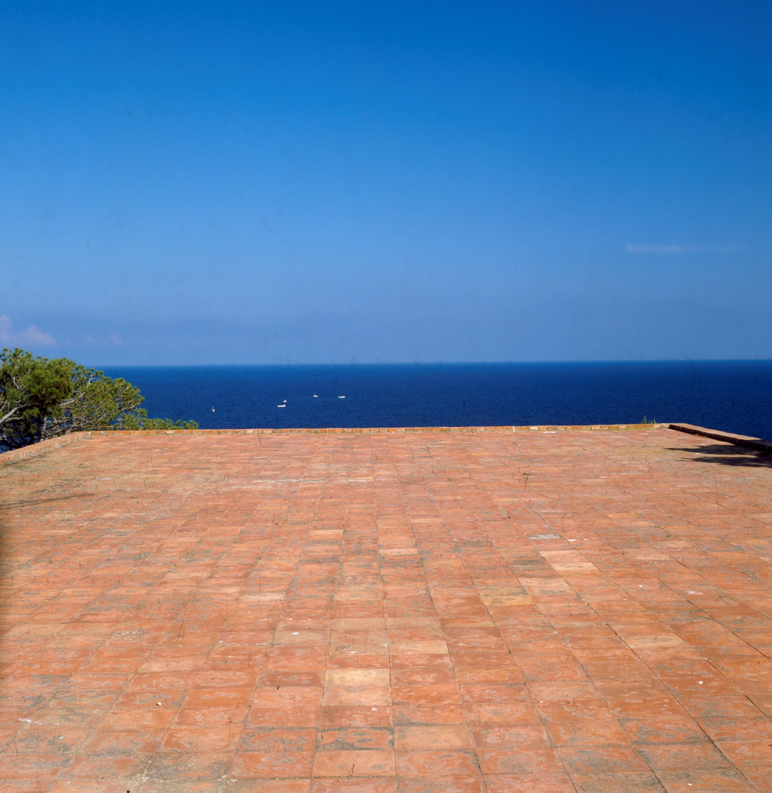 Una finestra sul mare di Capri. Un progetto ad hoc per NOMAD, parola a Pilar Pandini
