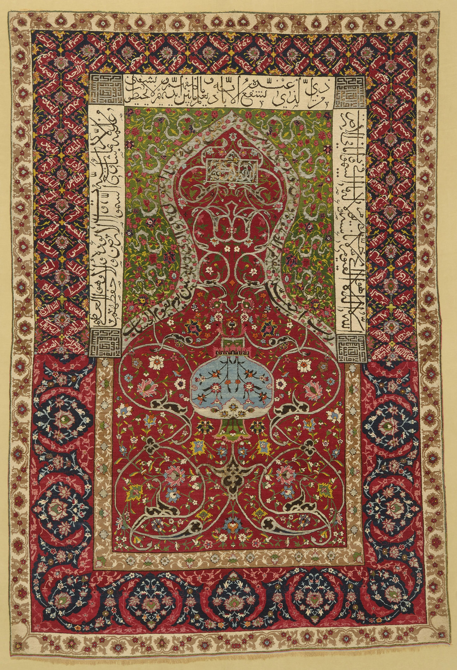 Giovanni Valagussa racconta le infinite e meravigliose trame dei tappeti persiani (in mostra al MITA di Brescia)