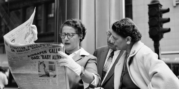 Vivian Maier, Chicago, IL, n.d., Gelatin silver print, 2014 © Estate of Vivian Maier, Courtesy of Maloof Collection and Howard Greenberg Gallery, NY