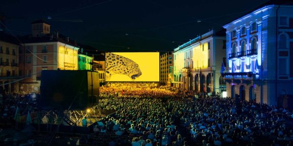 La locandina di Locarno 77, realizzata da Annie Leibovitz