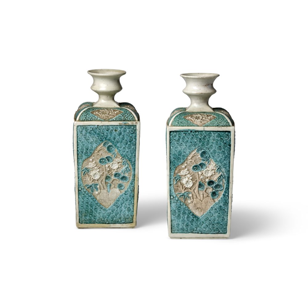 AN IMPORTANT PAIR OF EARLY KAKIEMON BOTTLES Arita ware, Kakiemon type, Edo period (1615-1868), circa 1660