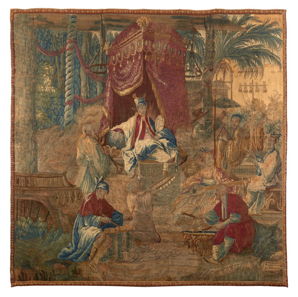 Lotto 307Arazzo fiammingo tessuto in lana e seta seguendo un cartone de "Le Storie del re della Cina" della manifattura di arazzi di Beauvais, fine del secolo XVII - inizi secolo XVIII (cm 235x235). Stima € 22.000 - 24.000 