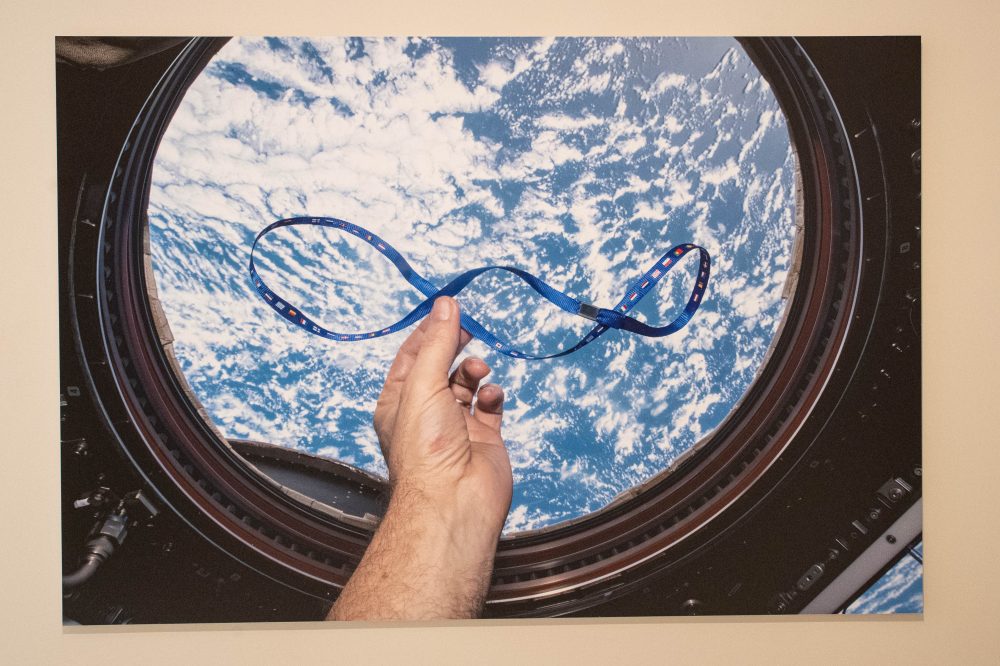 l Terzo Paradiso – Stazione Spaziale Internazionale, 2017Stampa digitale su cartonpiuma
135 x 200 x 1,5 cm
Foto: Paolo Nespoli
Courtesy ASI (Agenzia Spaziale Italiana), ESA (European Space Agency)