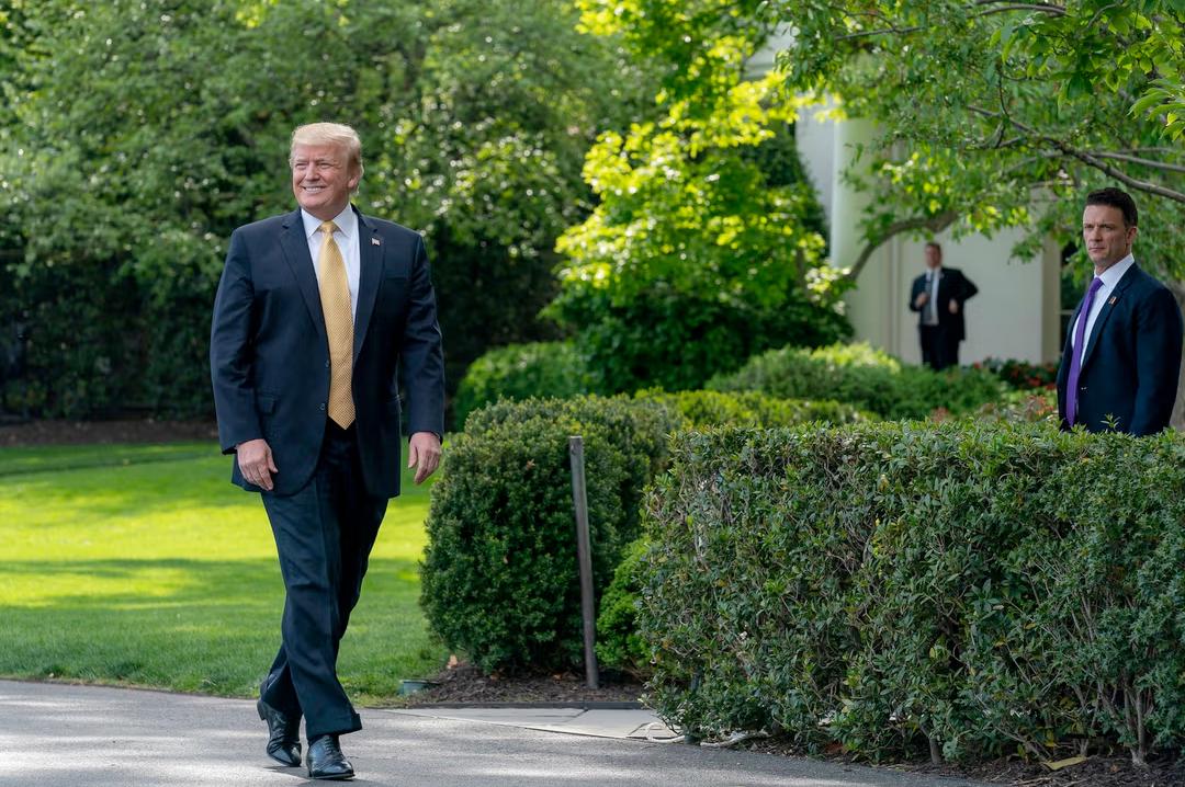 Trump cerca scultori per il suo Giardino, ma gli USA non ci stanno