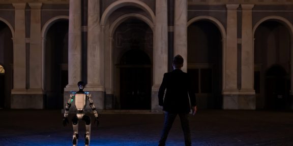 Stefano Cagol, We Own the Futures, Bressanone ©Brixen Tourismus, Philipp Seyr