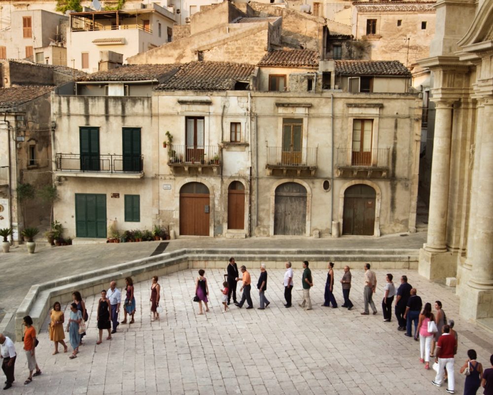 Adrian Paci, The Encounter, 2011