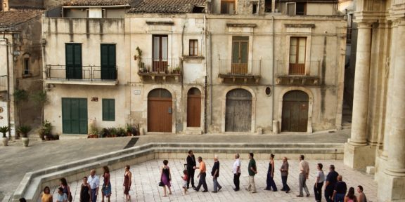 Adrian Paci, The Encounter, 2011