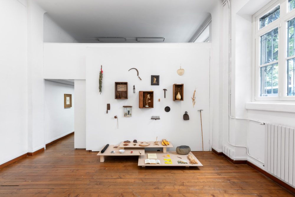 Haunting Spells. Fare mondi altrimenti, Milano (Courtesy C+N Gallery CANEPANERI Photo Mattia Mognetti)