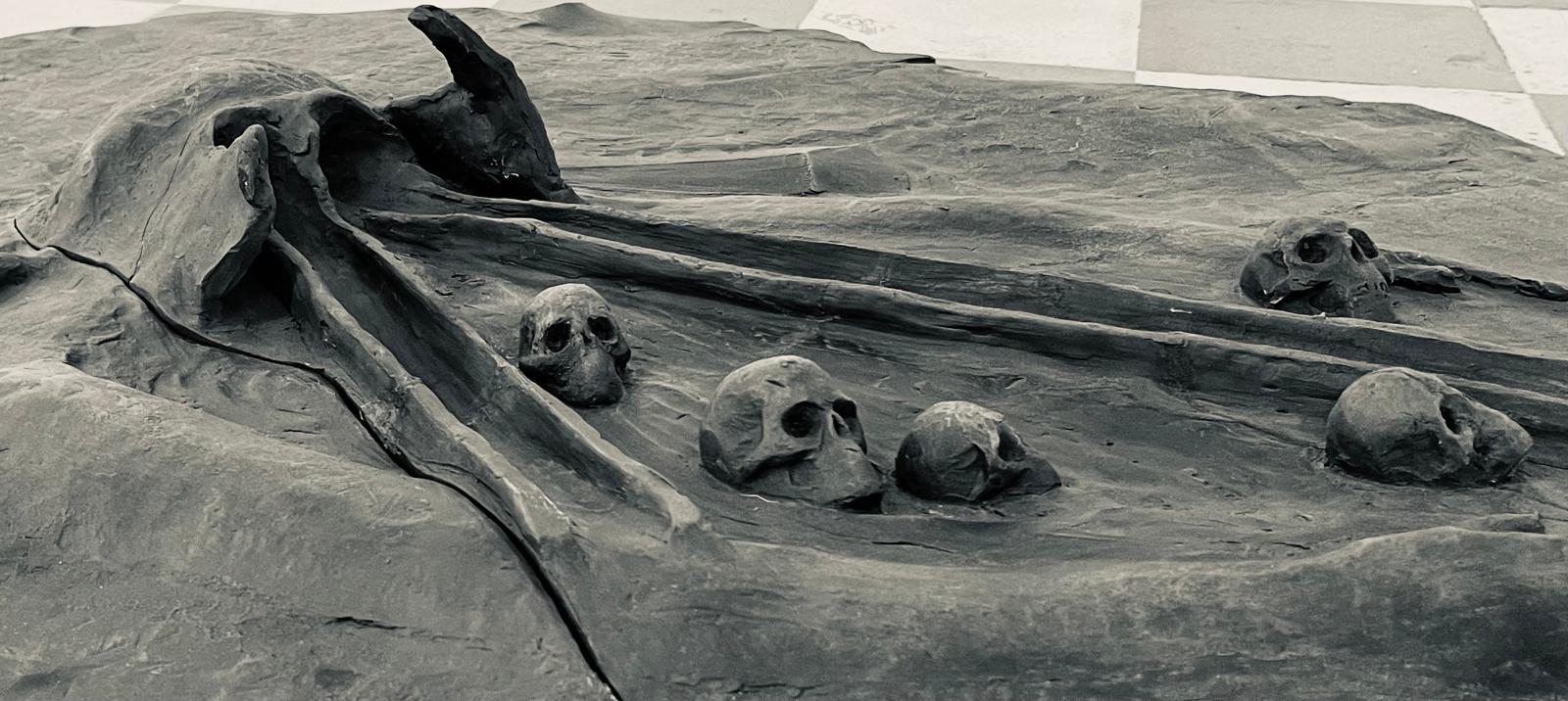 Aleandri cambia galleria, e apre con “Prendere al buio per riportare al buio”