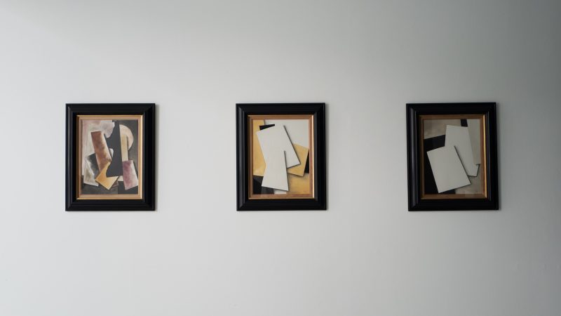 Sophia Vari, Compositions, acquarelli su carta. Installation view, BABS Art Gallery, Milano