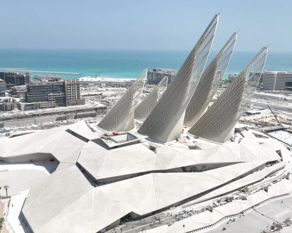 Un nuovo super museo per Abu Dhabi: a dicembre apre lo Zayed National Museum