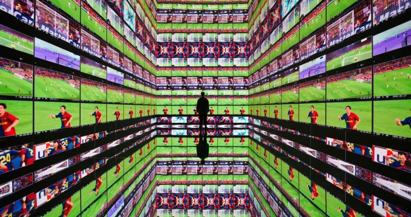 Refik Anadol + Leo Messi, Living Memory. Messi - A Goal in Life, AI Data Sculpture, 2025 (courtesy of ©Refik Anadol Studio)