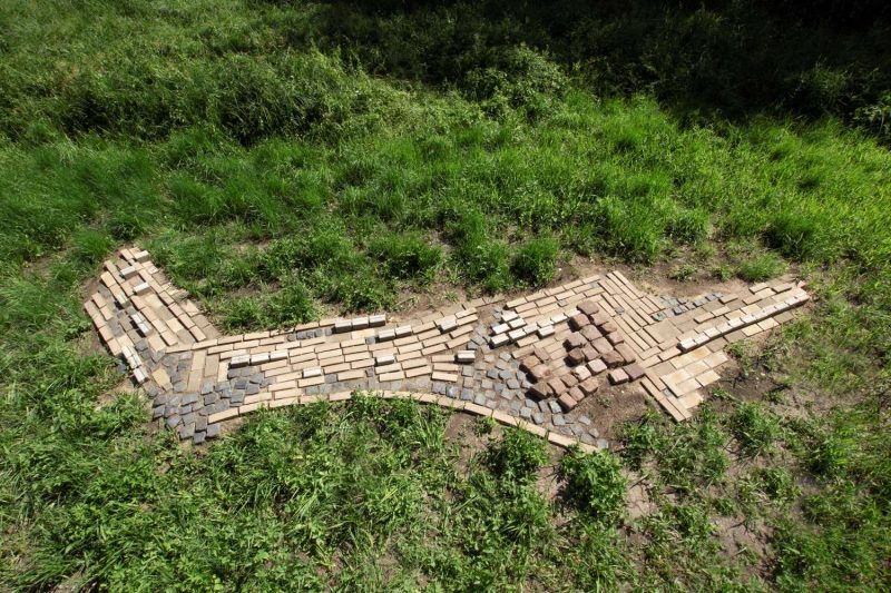 Sedimenti - isola 1, autori Francesco Apuzzo - Zhenru Liang