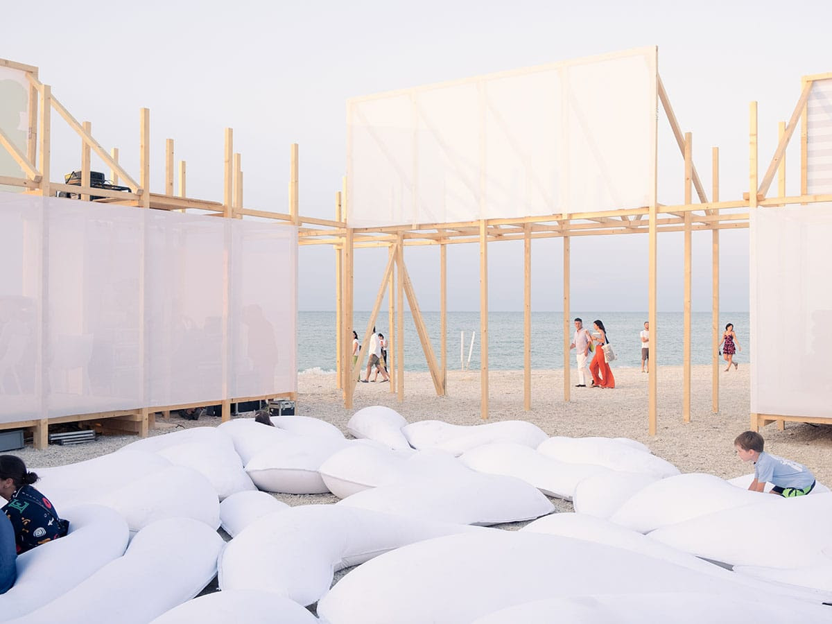 Abitare o Disabitare il presente? Demanio Marittimo 2025