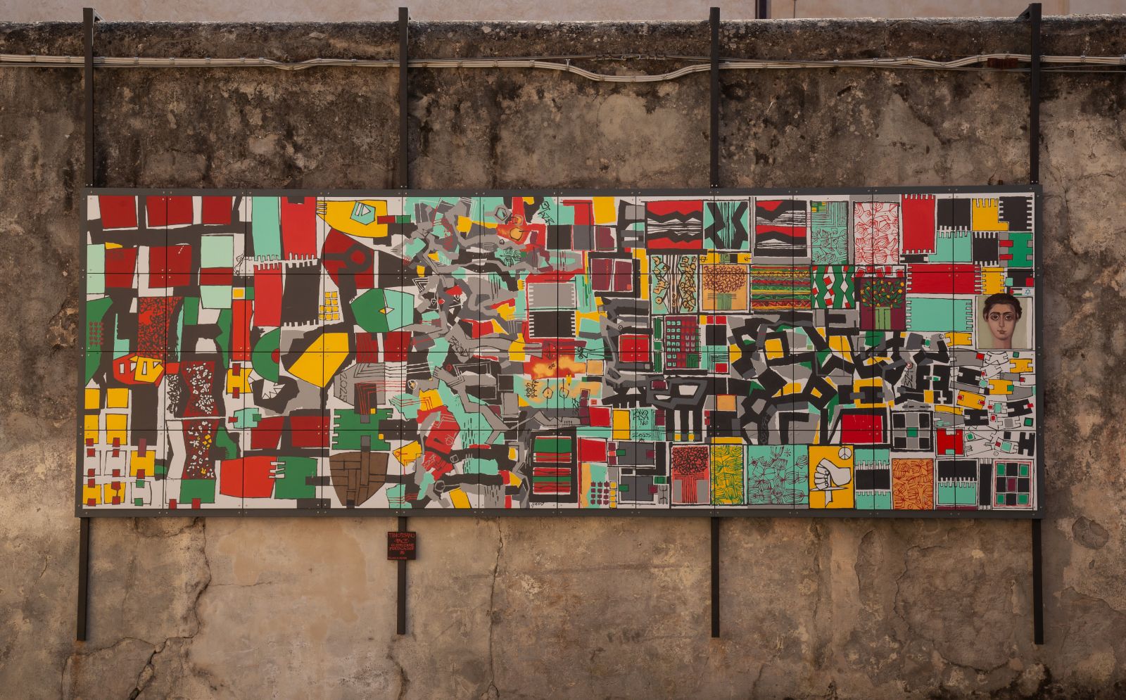 A Pietrasanta c’è un murale che cambia pelle ogni settimana IMMAGINI