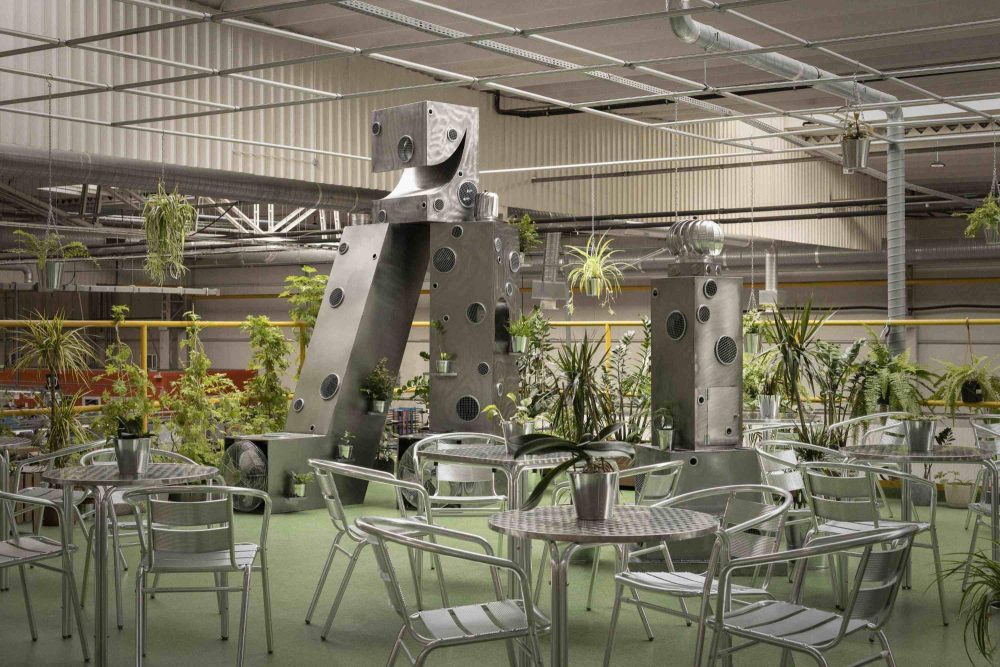 Cezary Poniatowski, Inhalatorium, 2025, intervento site-specific. foto Alicja Kielan, courtesy Fondazione Ermanno Casoli