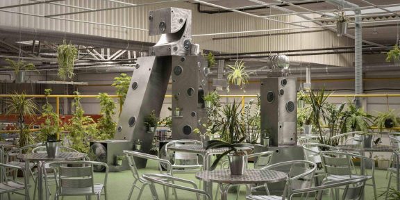 Cezary Poniatowski, Inhalatorium, 2025, intervento site-specific. foto Alicja Kielan, courtesy Fondazione Ermanno Casoli