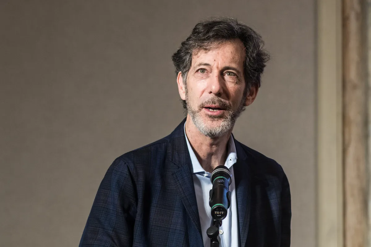 Ralph Rugoff, addio Londra: fine di un’era alla Hayward Gallery