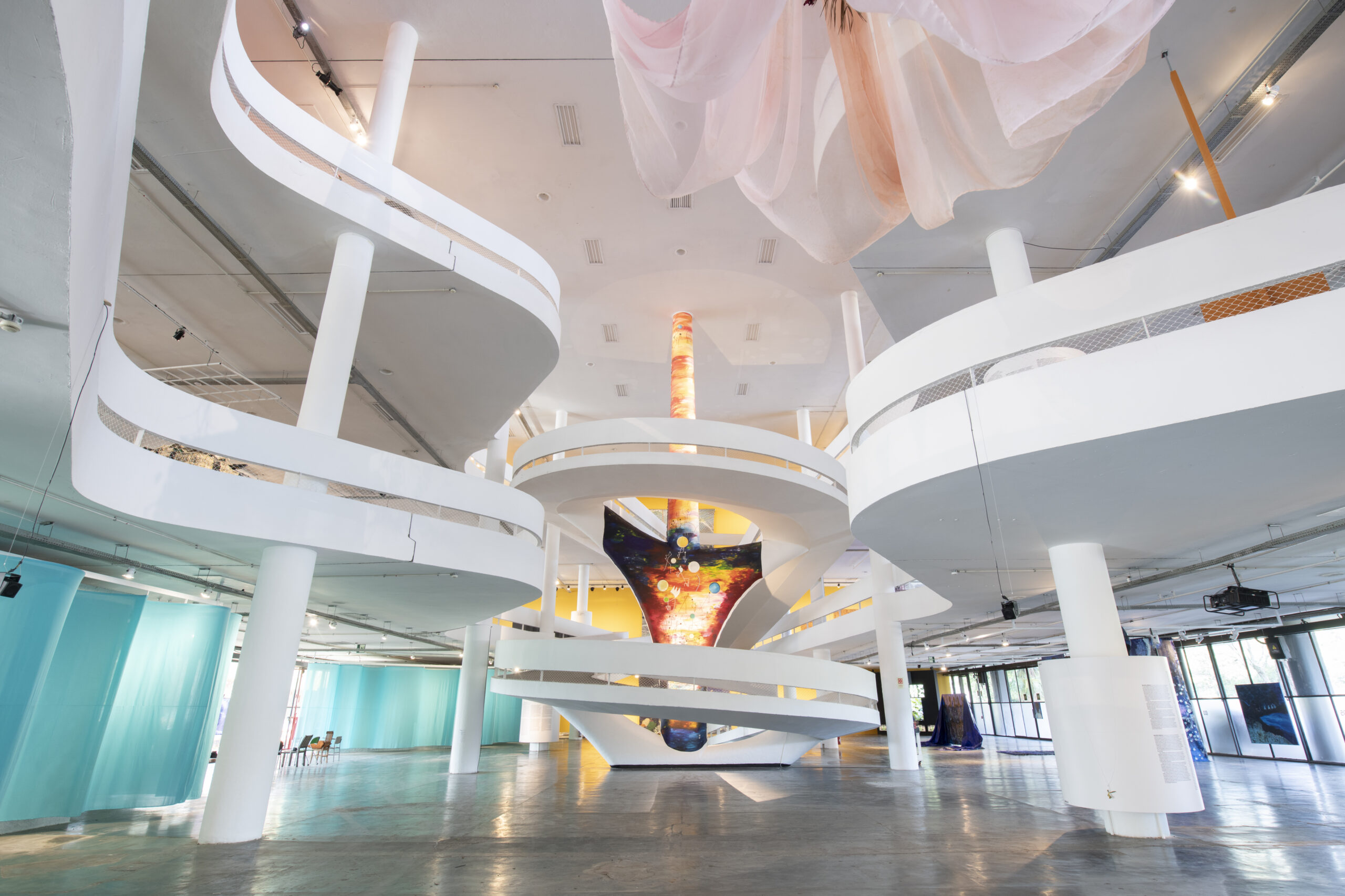 Abbracciare molteplicità: la 36.ma Biennale di San Paolo