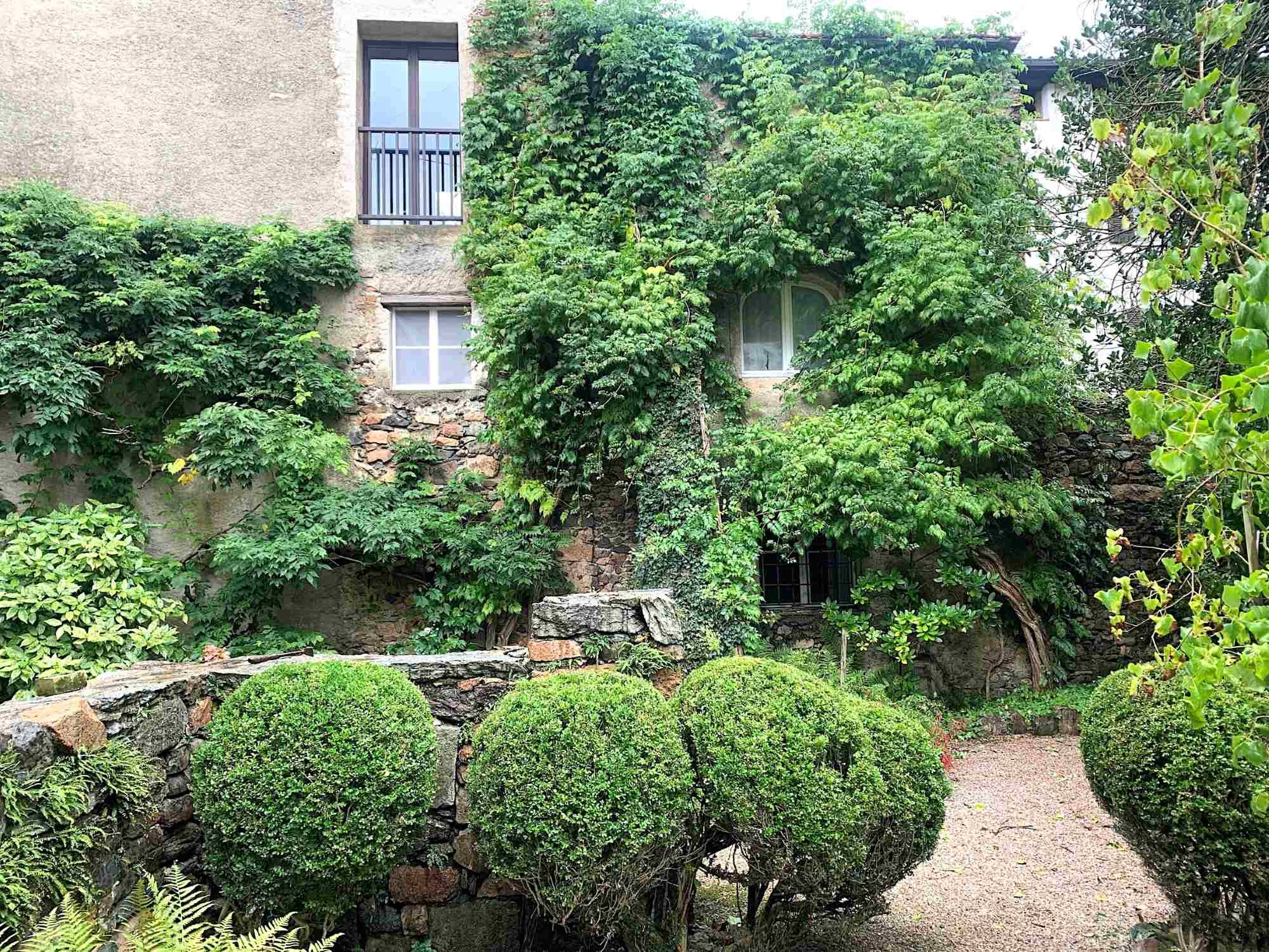 In principio fu Meret. La vita artistica di Casa Aprile