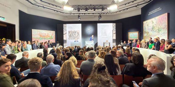 Folla alle aste londinesi (foto Mario Bucolo)