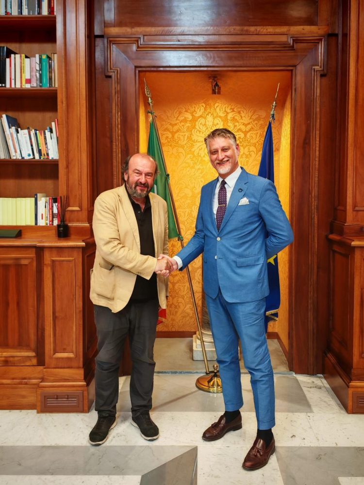 Il Ministro della Cultura Alessandro Giuli con il presidente Davide Rondoni