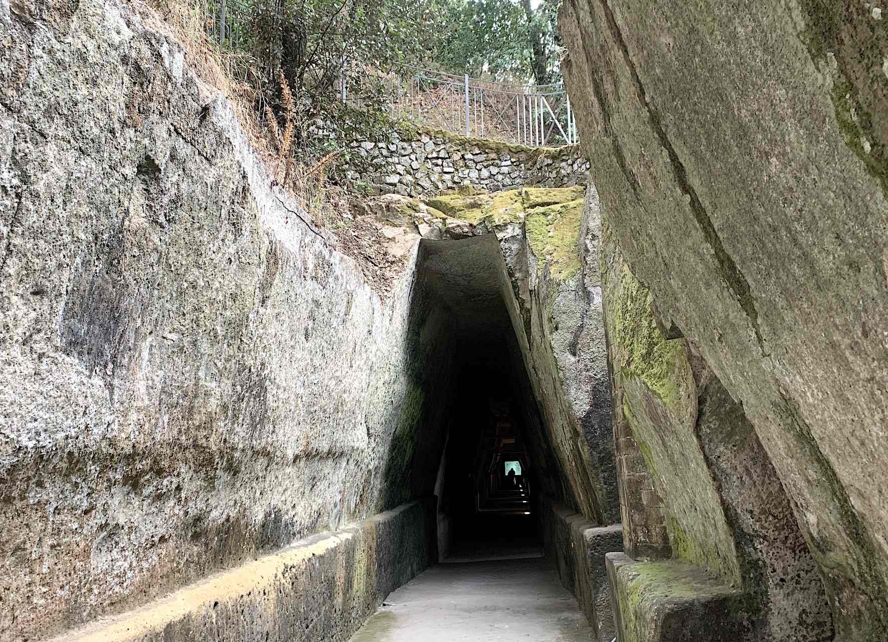 Visioni culturali e archeologie del paesaggio a Napoli