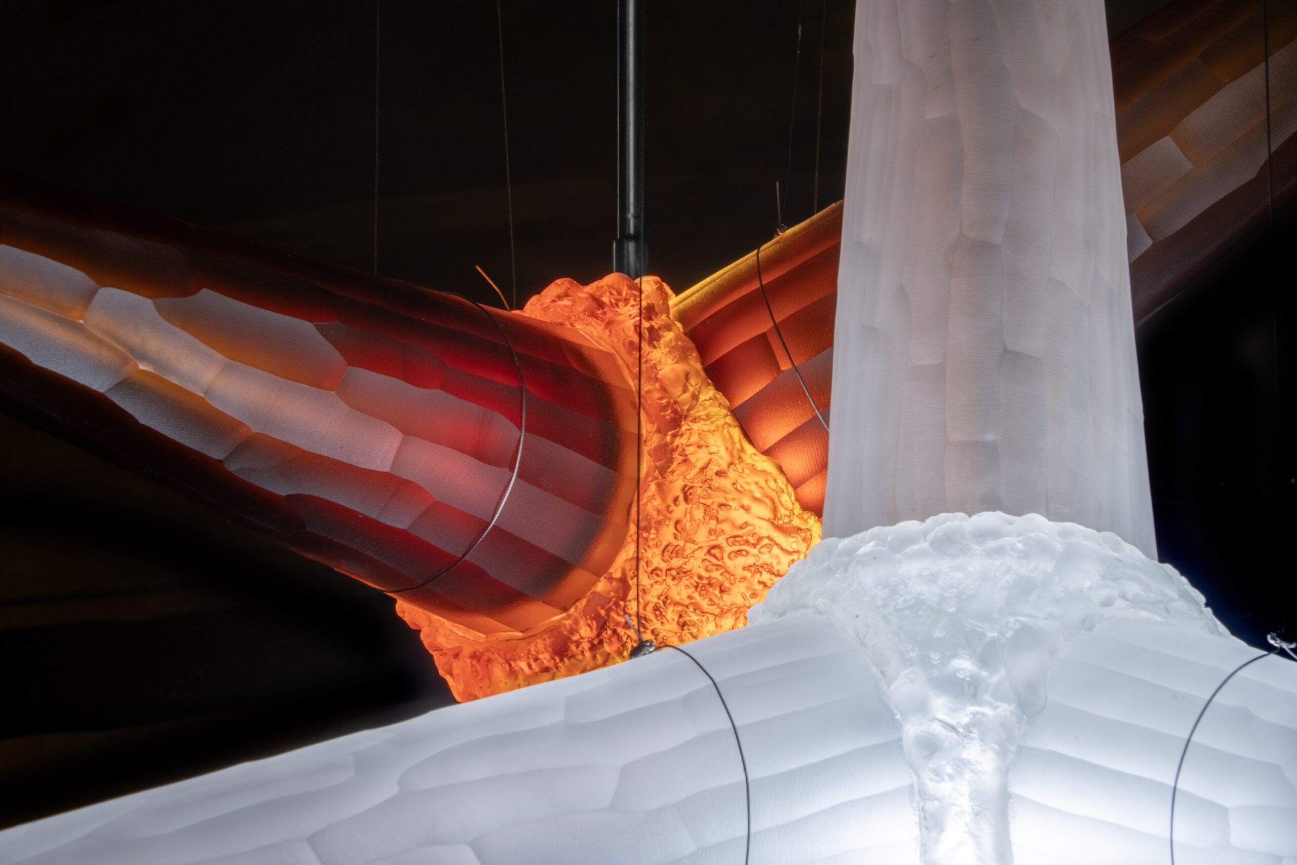 Un lampadario non è un lampadario: la terza edizione di “Murano illumina il mondo”