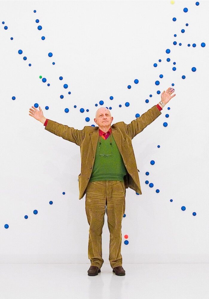 Enrico Crispolti, 2005, Galleria del Naviglio Milano, fotografato da Ignazio Gadaleta © Ignazio Gadaleta Archivio © Archivio Enrico Crispolti